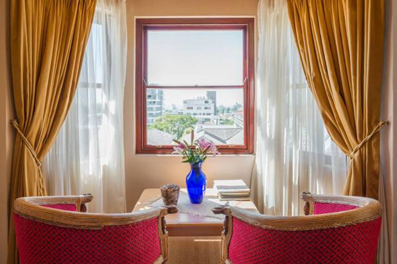 Stadium Guest House เคปทาวน์ ภายนอก รูปภาพ